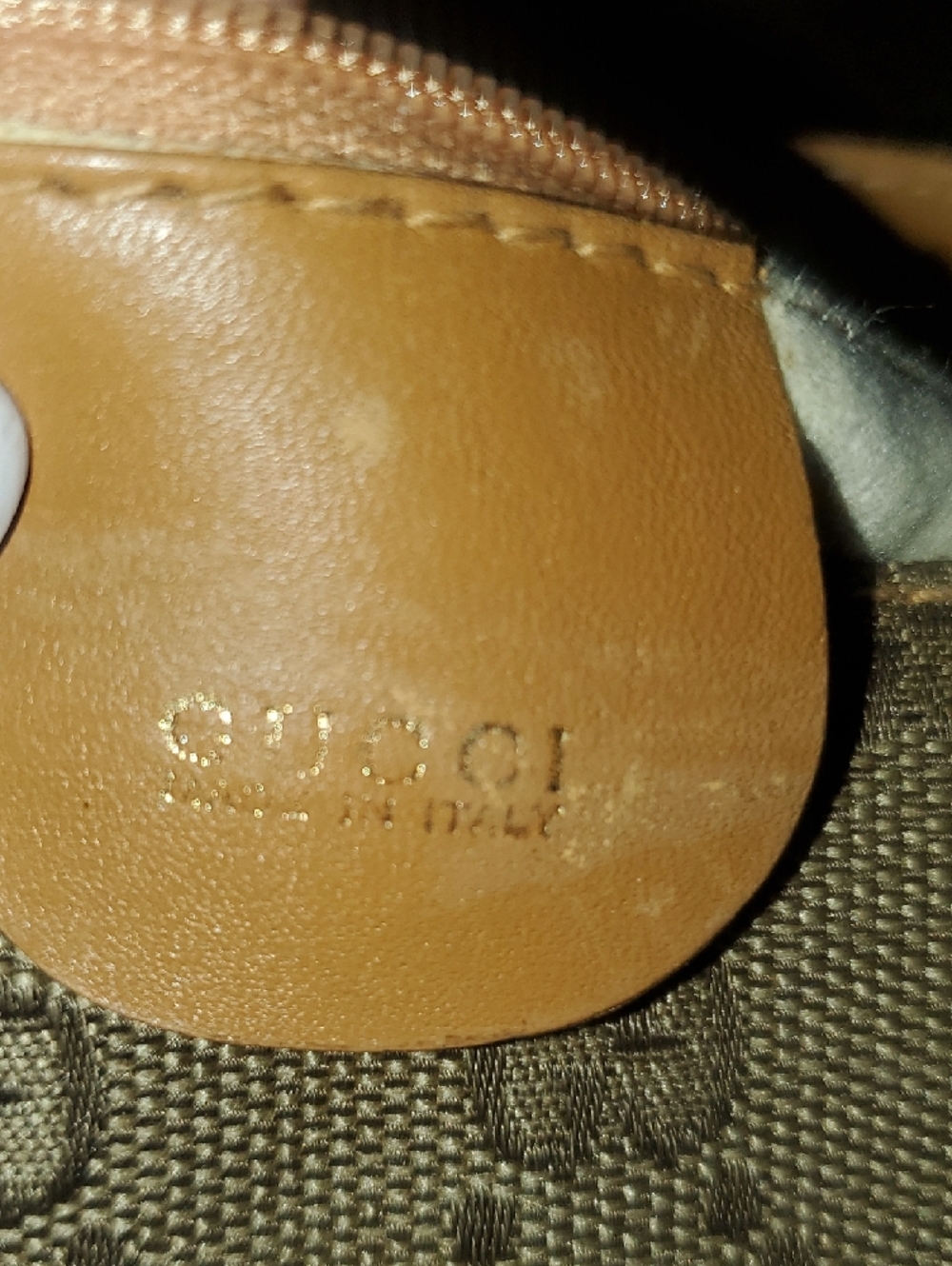 Gucci Brown and Tan GG Monogram Buckle Shoulder Crossbody - Picture 14 of 16